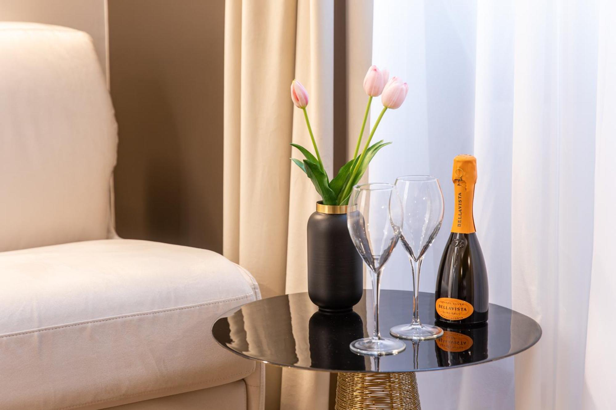 The Dream Suites Milan Extérieur photo